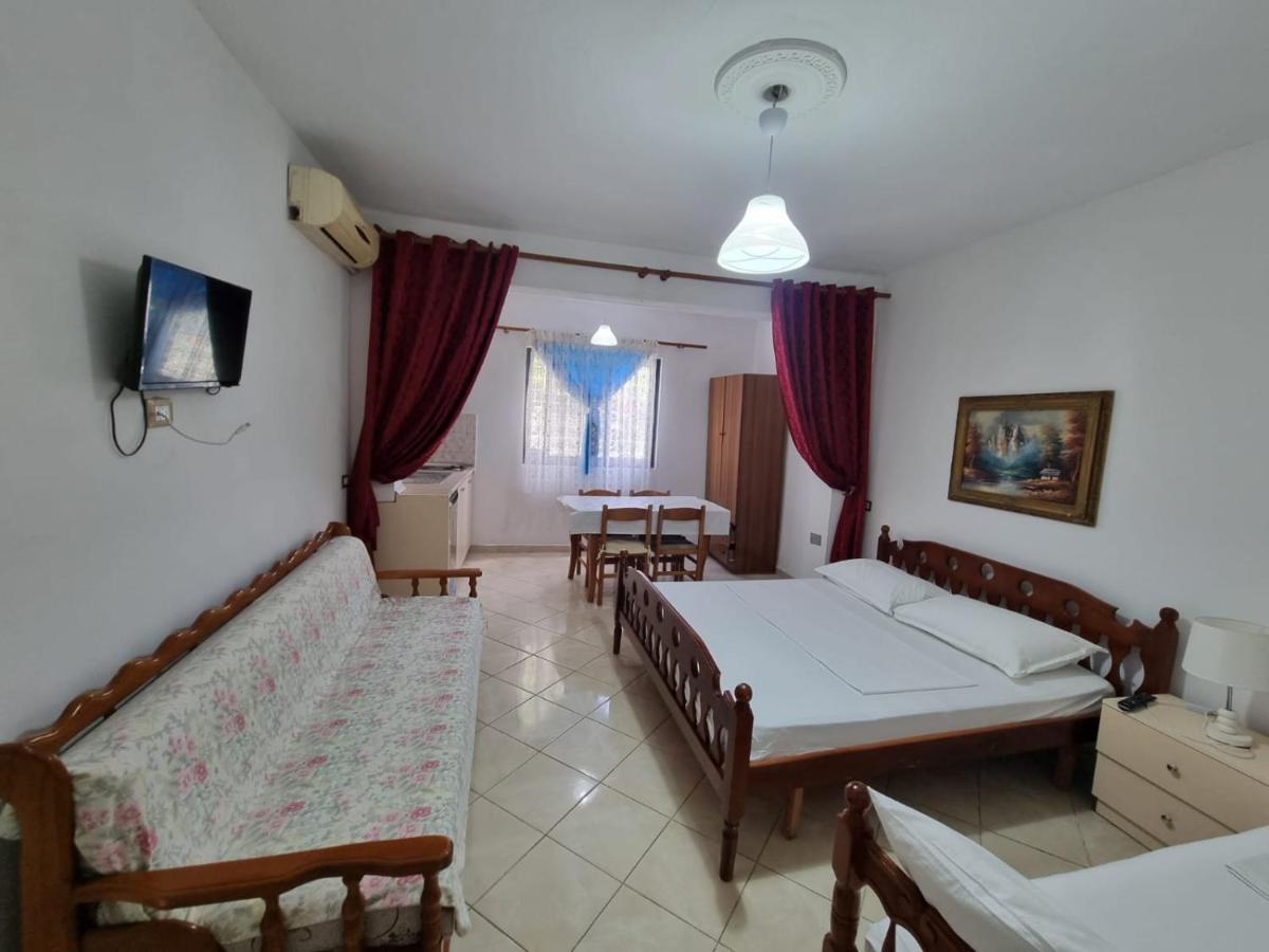 Guesthouse Novi Durrës Buitenkant foto
