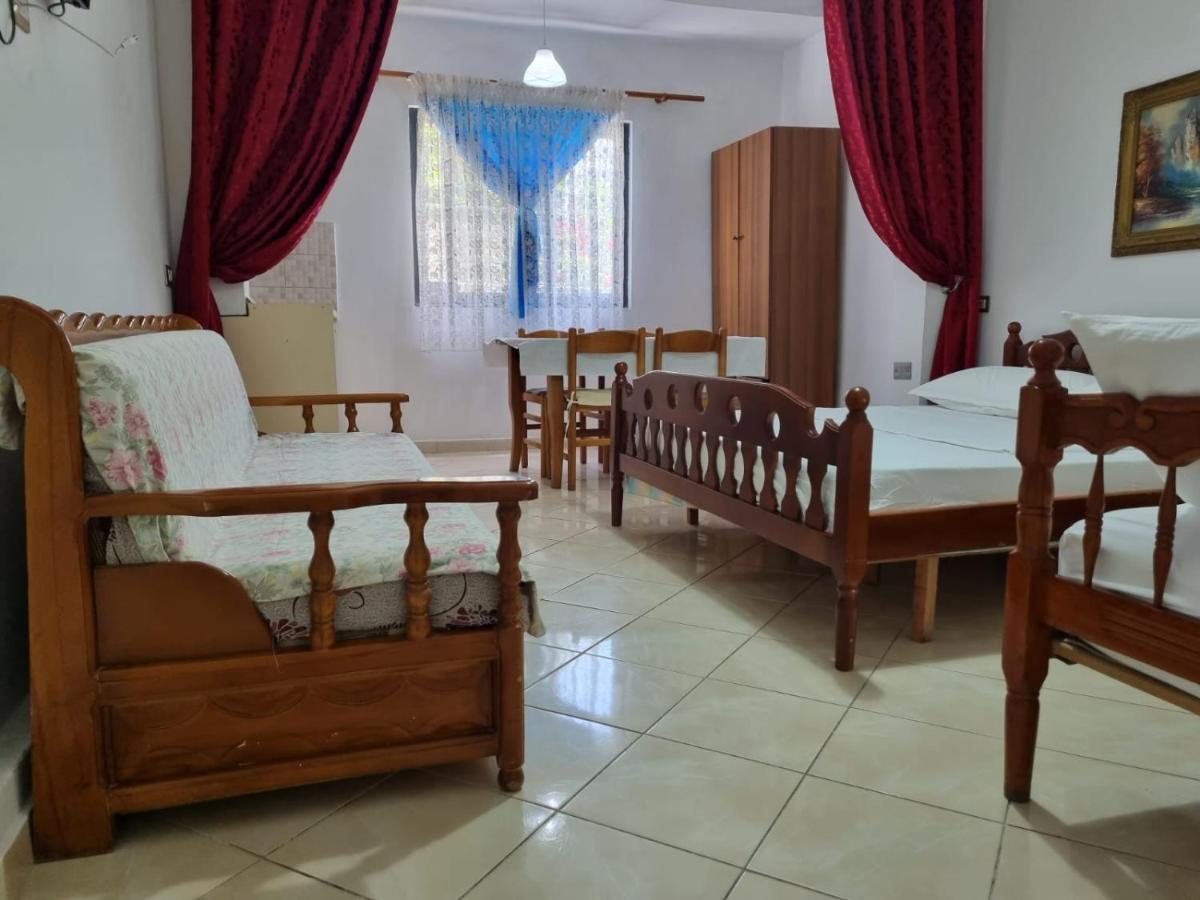 Guesthouse Novi Durrës Buitenkant foto