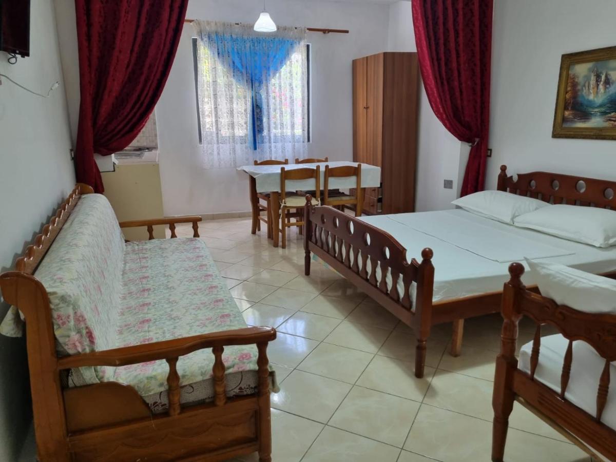 Guesthouse Novi Durrës Buitenkant foto