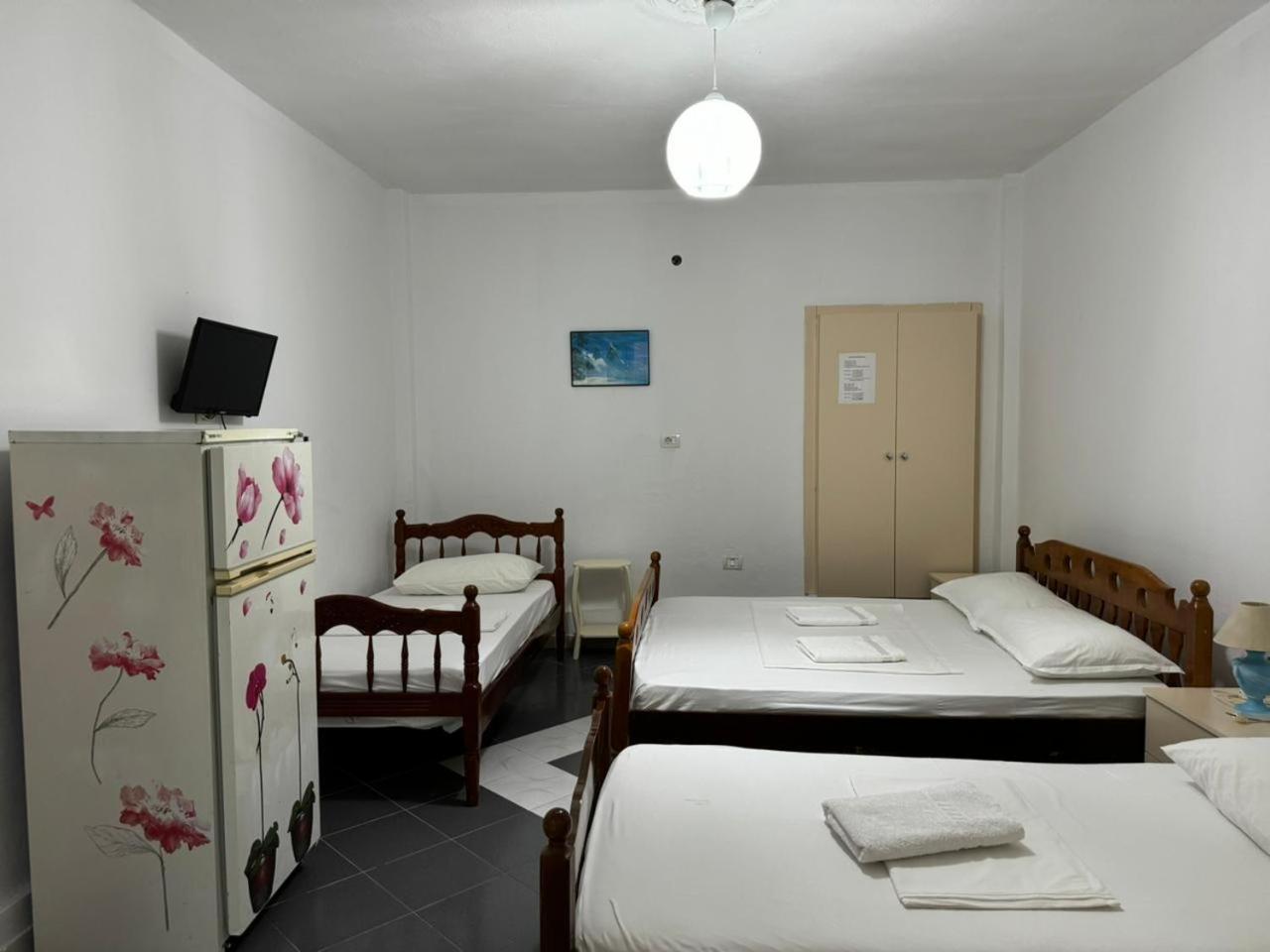 Guesthouse Novi Durrës Buitenkant foto