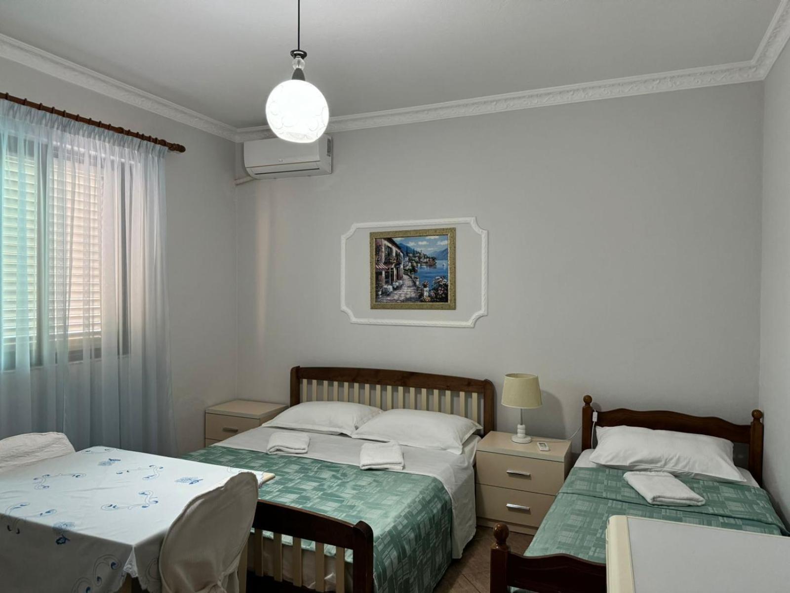 Guesthouse Novi Durrës Buitenkant foto