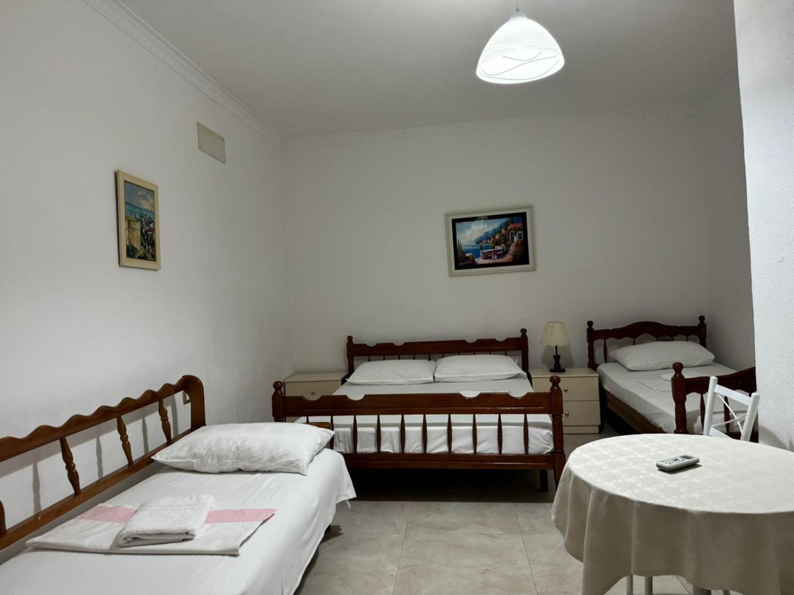 Guesthouse Novi Durrës Buitenkant foto