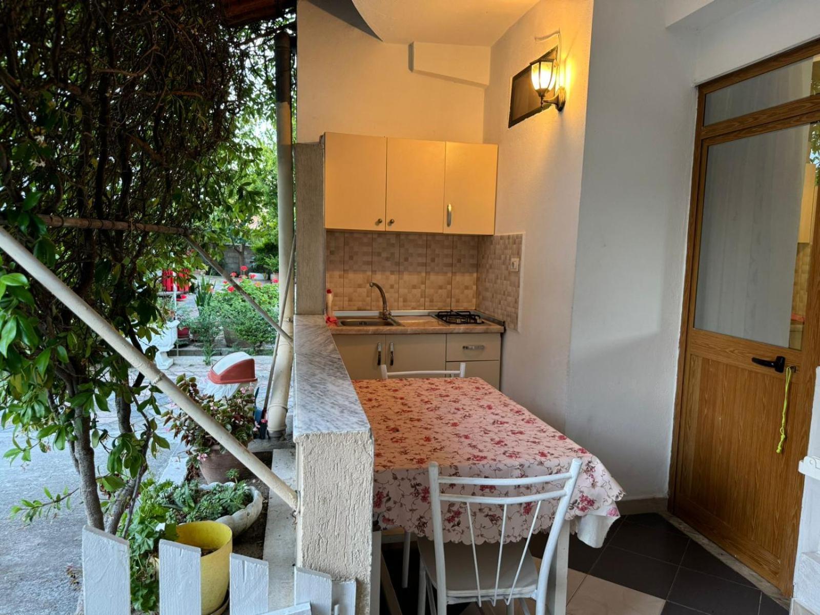 Guesthouse Novi Durrës Buitenkant foto