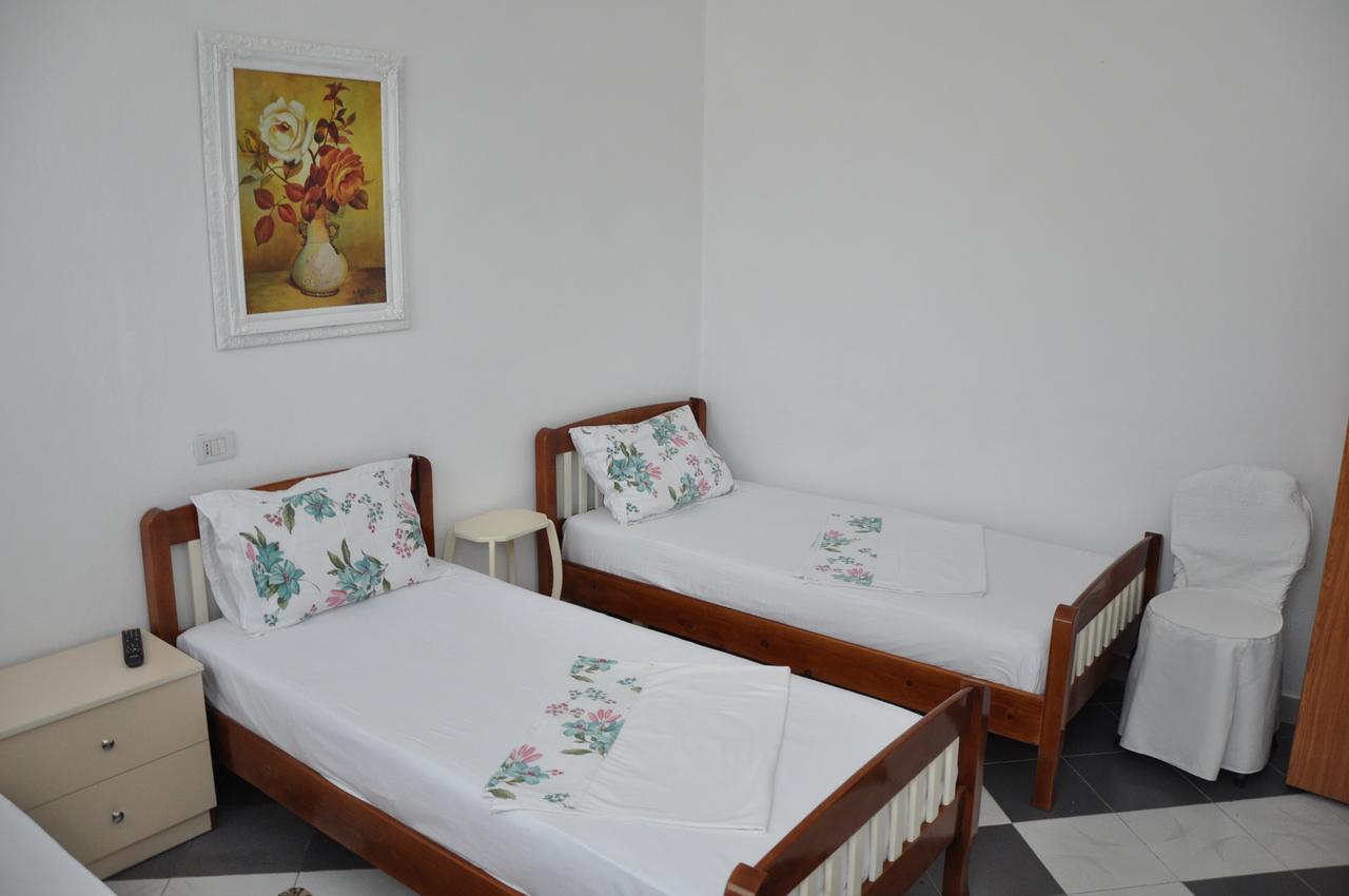 Guesthouse Novi Durrës Buitenkant foto